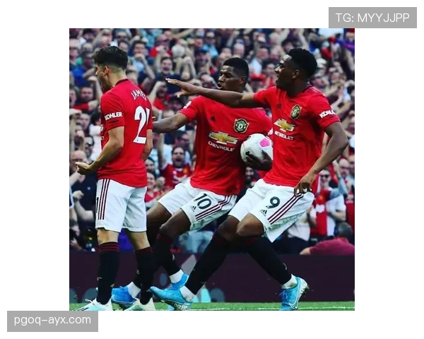 比林稳健发挥助球队登顶，团队协作铸就英超赛季最高荣誉