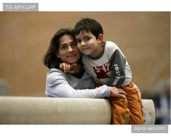 梅根·拉皮诺拿着百万奖金回家，那鞋子比我房租还贵？