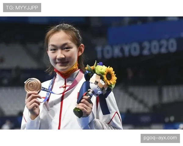 李冰洁训练完直接去吃火锅，教练脸都绿了